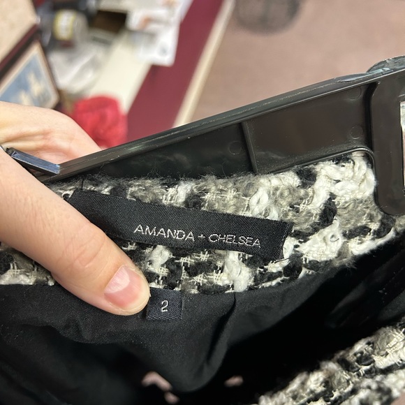 Tweed mini skirt - Picture 3 of 3